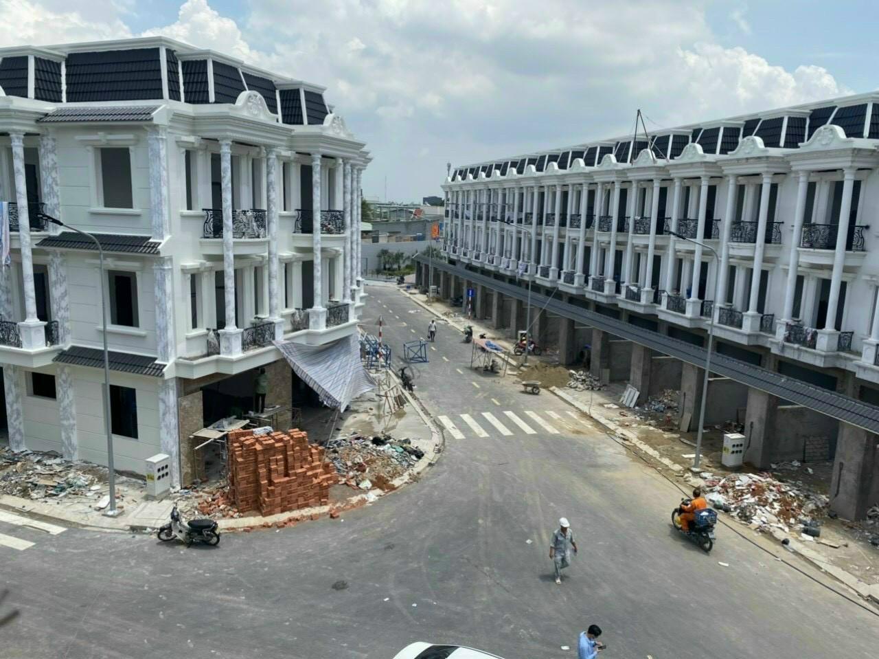 hình ảnh thực tế royal town dĩ an bình dương