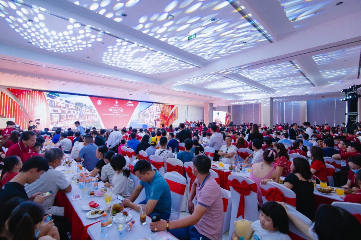 Khách hàng tham gia lễ công bố khu đô thị Richland Residence